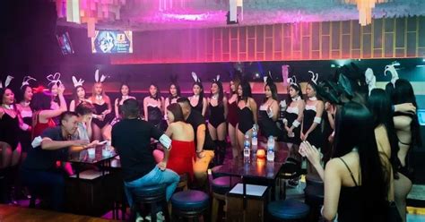 Club Gurlsfriend Ktv Bar .